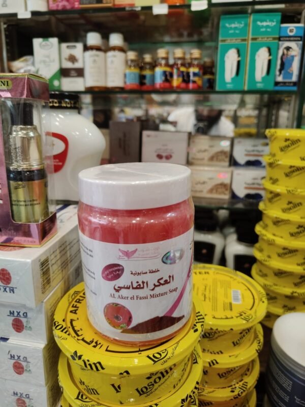 Toples sabun lulur Al Aker el Fassi Mixture Soap Kuwait Shop yang bermanfaat untuk mencerahkan dan memberi rona kulit merah muda alami