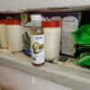 Botol NOW Solutions Avocado Oil 100% murni زيت الأفوكادو yang sangat bermanfaat untuk memberikan hidrasi mendalam pada kulit kering, mencegah kerutan penuaan, serta menutrisi helai rambut yang rusak secara alami